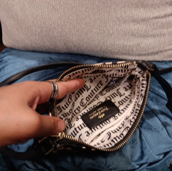 Juicy Couture Mini Crossbody, Clashing Hearts Neutral Leopard, semi new - Picture 4 of 5